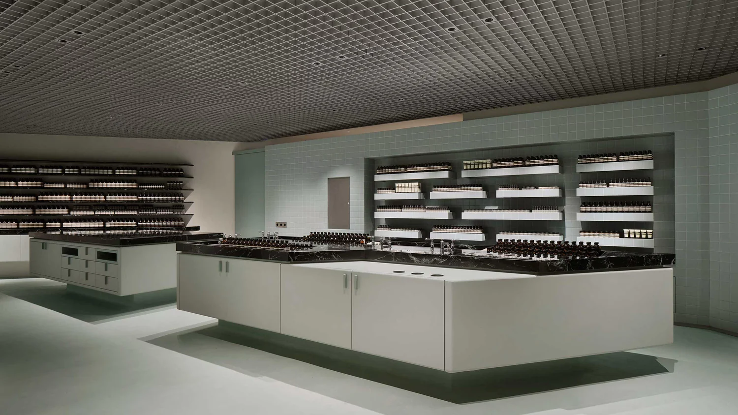 thiết kế phòng mỹ phẩm