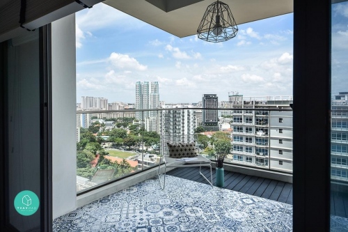 Bật mí cách chọn mẫu gạch lát ban công chung cư đẹp mà bạn chưa biết